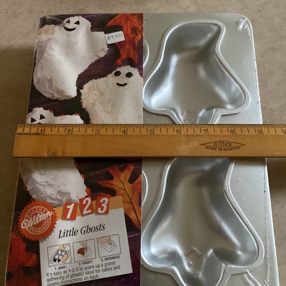Wilton Little Ghosts mini cakes pan - Picture 6 of 7